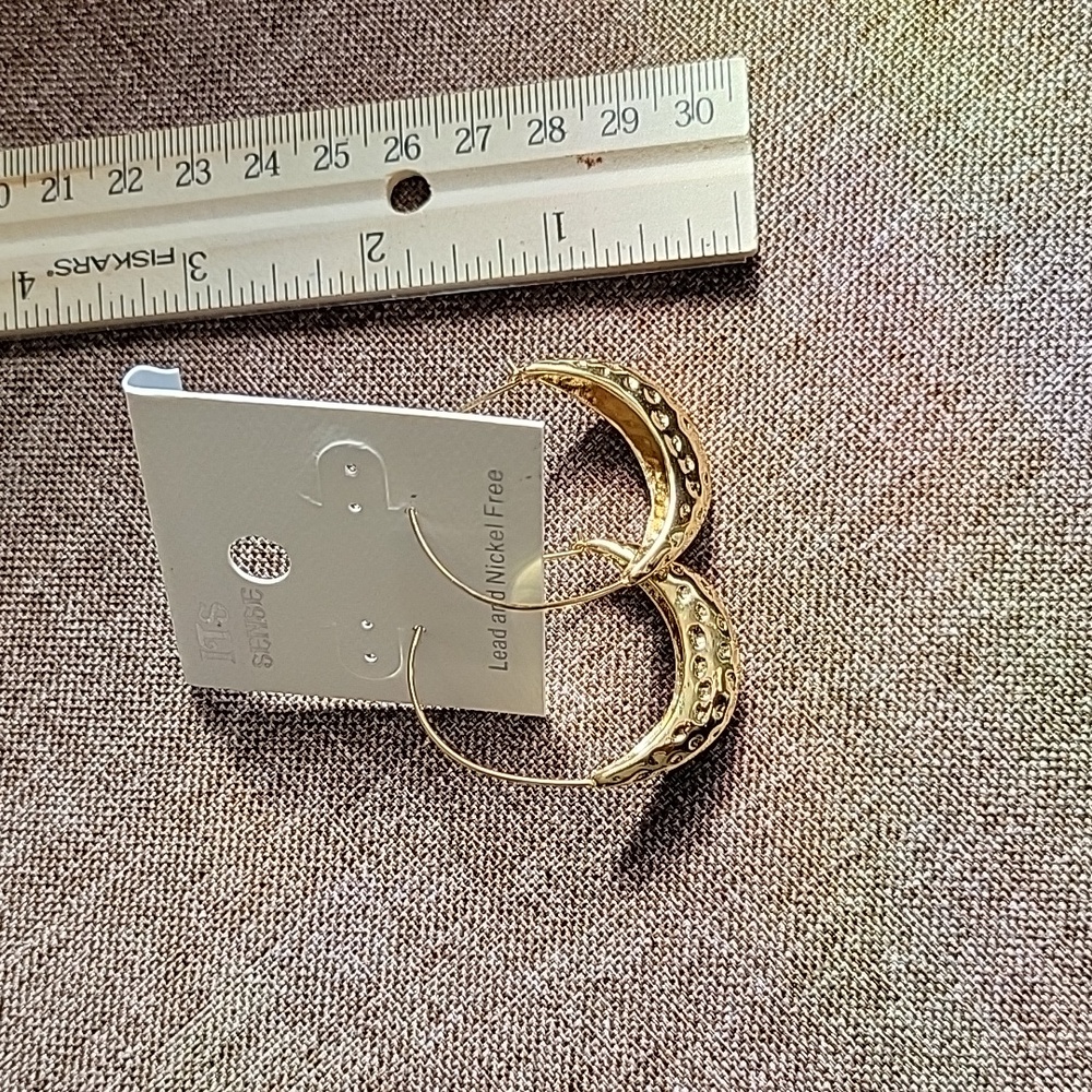 Earrings - Picture 3 of 3